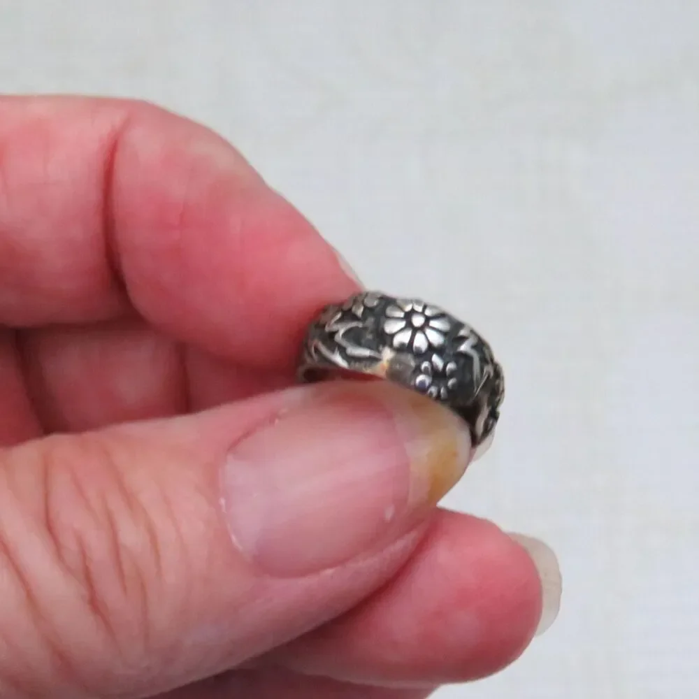 Vintage Silver Toned Toe Ring with Flower Adjustable Size 2-3, Summer Beach Wear